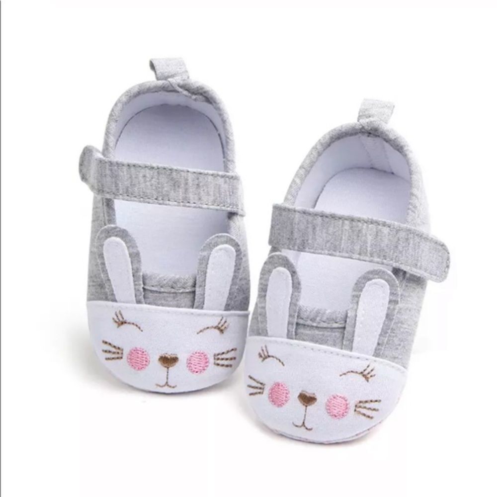 🔥🔥SALE🔥🔥CUTEST Canvas Bunny Shoes (0-6 months & 6-12 months)